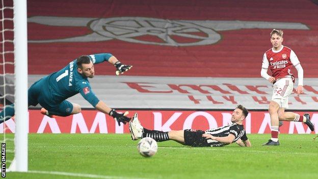 Emile Smith Rowe scores Arsenal's first goal against Newcastle